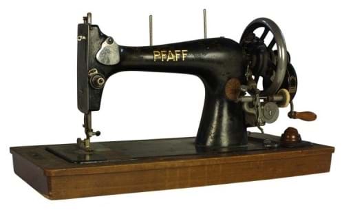 Pfaff naaimachine van lang geleden
